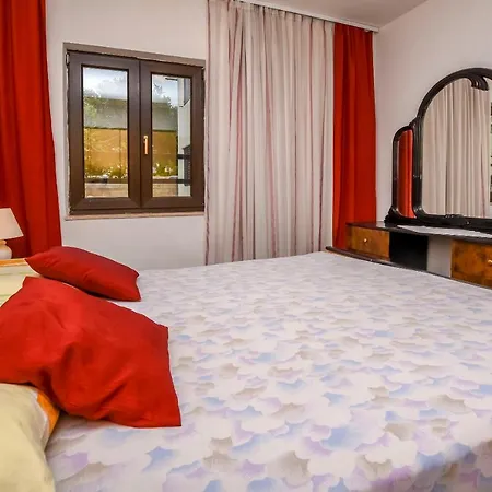 Juric Apartamento *