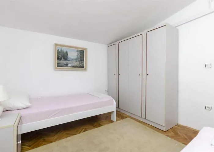 Juric Rogoznica (Sibenik-Knin)