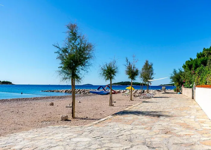 Juric Apartman Rogoznica